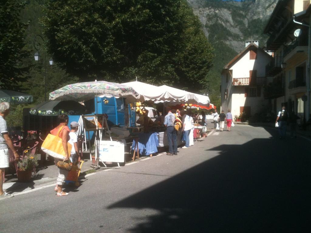 Gite Le Pelens Saint-Martin-dʼEntraunes Exterior foto