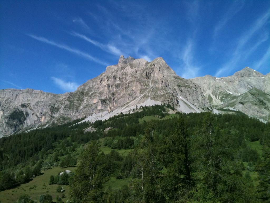 Gite Le Pelens Saint-Martin-dʼEntraunes Exterior foto